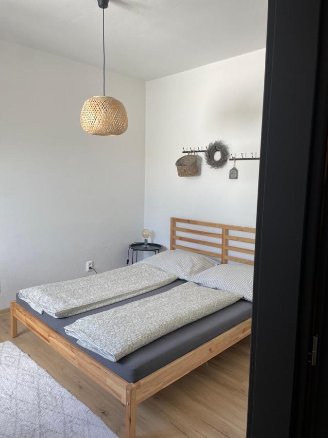 Apartment Dubnica Prejta 3 Dubnica nad Váhom Exteriör bild